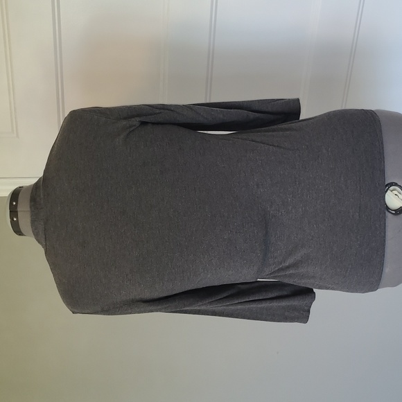 Soft semi fitted 3/4 sleeve t-shirt - Picture 4 of 4